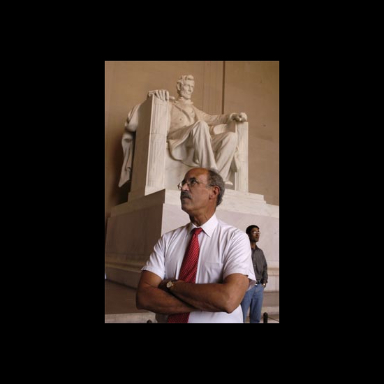 Rev. Sinkford at the Lincoln Memorial in Washington, D.C. UUA archives.