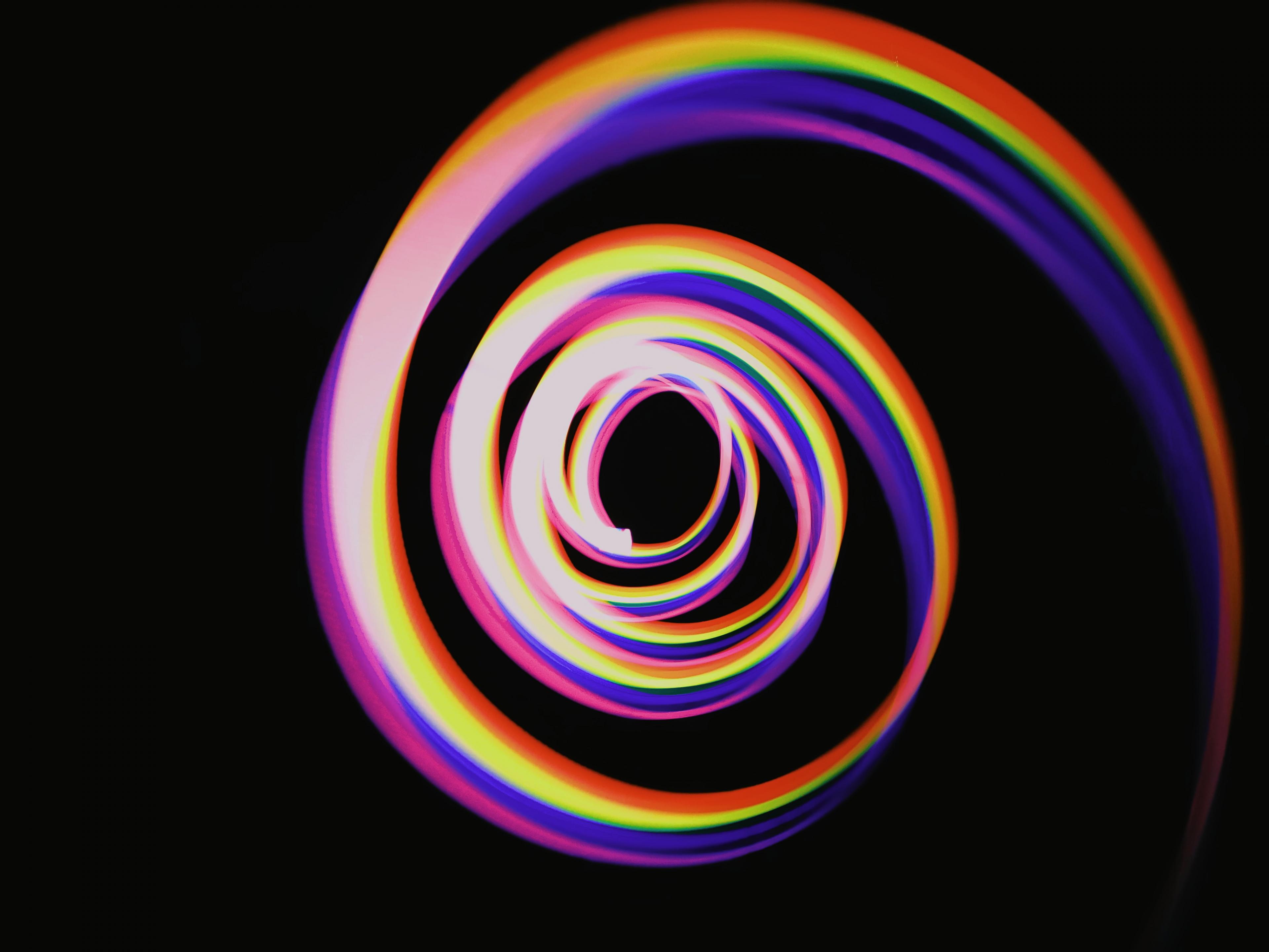 A spiral of rainbow-spectrum light