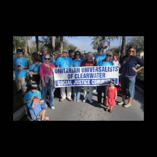 UU's from Clearwater, FL demonstrate to support fair wages and working conditions for Farm Workers