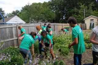 UU youth and young adults participate in community service