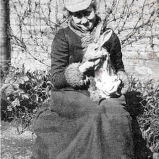 Leader Resource 1 Picture Of Beatrix Potter